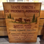 Panneau indiquant la vente directe de produits fermiers